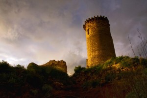 Si illumina la torre di Poggio Diana