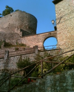 La porta d’accesso al castello di Cusercoli