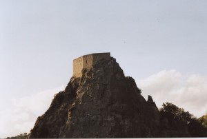 La Rocca domina