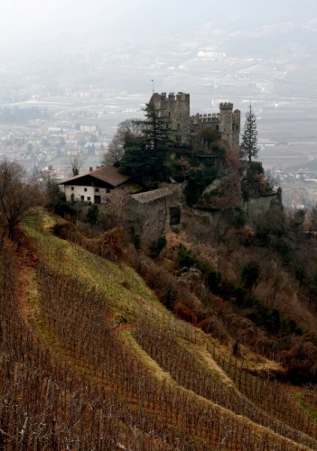 Tirolo - Castel Fontana e la Val Passiria