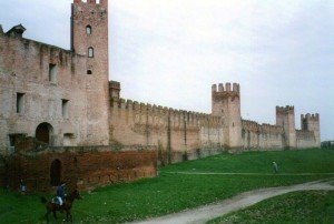 Le mura,fra le più celebri e intatte in Europa.