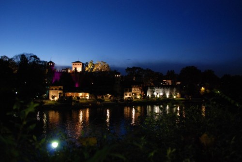 Torino - notte serena al borgo medievale
