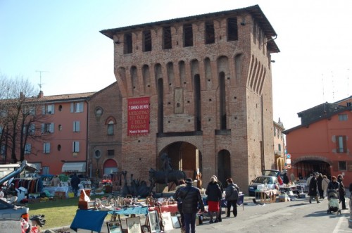San Giorgio di Piano - Mercatino sotto la Porta Capuana