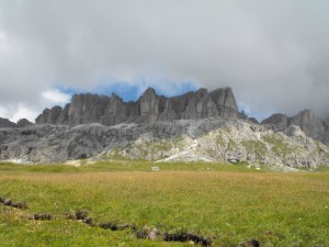 Dolomiti con il cappello