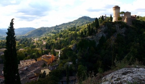 Brisighella - Vista di Brisighella con la sua Rocca