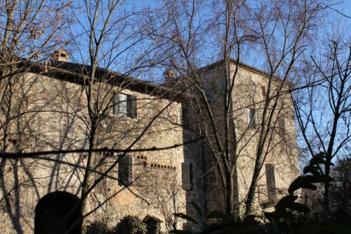 Podenzano - Le pietre di là dei rami Podenzano - Le pietre di là dei rami