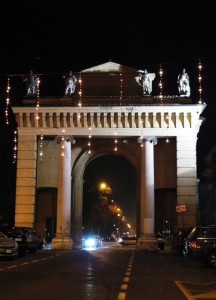 Porta Serio decorata