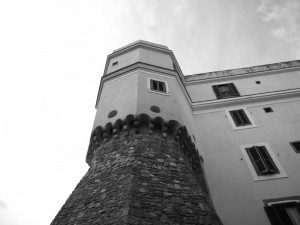 mura di difesa lungo il porto storico