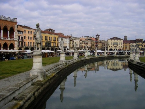 Padova - Tutti al mercato--- (dedicata al mio team)