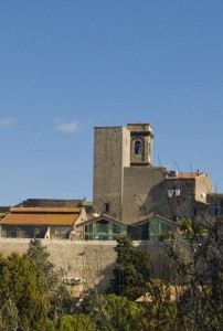 Campanile e torre a Tarquinia