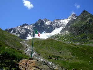 Hai ragione mitico Al, noi dell’A/Team gliele faremo vedere di tutti i colori…..