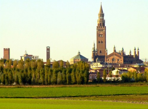 Cremona - Vista dall'argine del Po