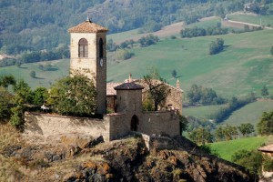 Pompeano, il castello sulla roccia