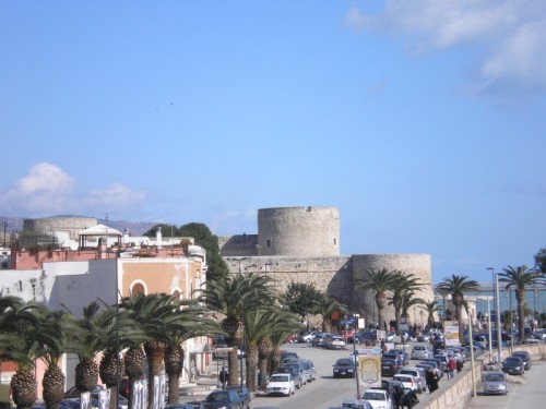 Manfredonia - Il castello. Manfredonia - Il castello.