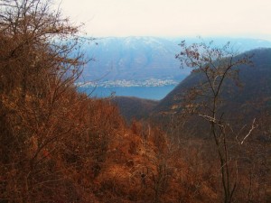 sulle rive del lago