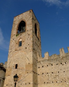 La torre del borgo fortificato di Moniga