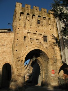 Una delle porte di accesso a Fermo