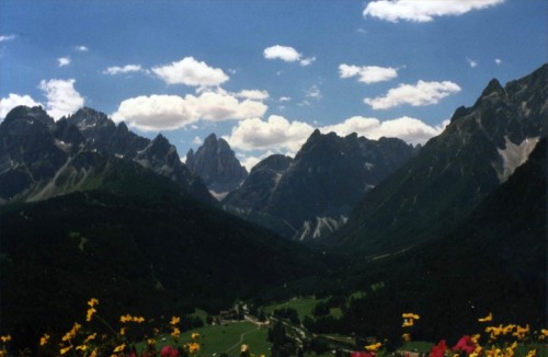 Sesto - Sesto, quel che vedi salendo al monte Elmo: Croda rossa e Croda dei Toni
