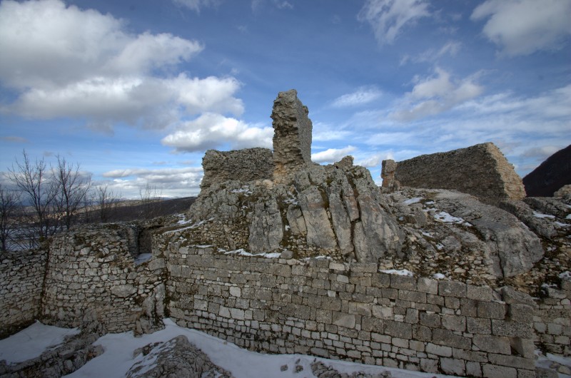 ''Il castello di Rovere, ultimo avamposto dei Marsi'' - Rocca di Mezzo