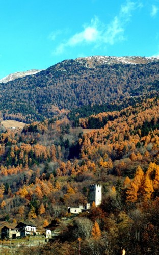 Mazzo di Valtellina - Panorama con torre