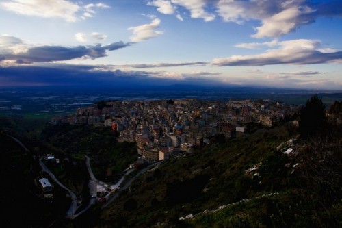 Chiaramonte Gulfi - Chiaramonte all'imbrunire! Chiaramonte Gulfi - Chiaramonte all'imbrunire!