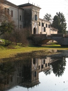 La Porta riflessa