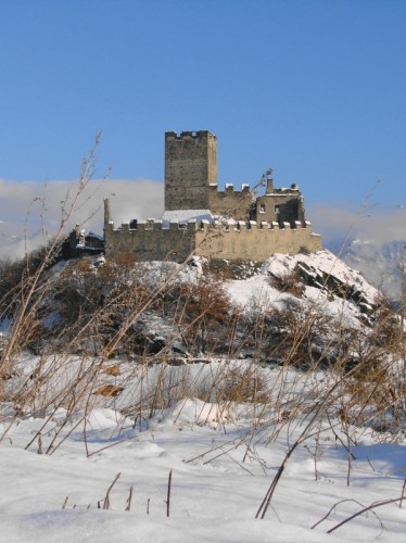 Saint-Denis - Il maniero solitario... Saint-Denis - Il maniero solitario...