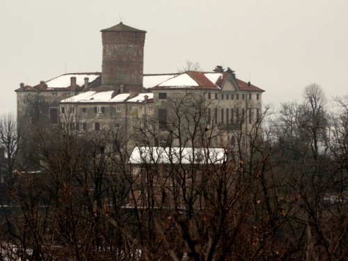 Rocca Grimalda - a picco sulla valle dell'Orba.....