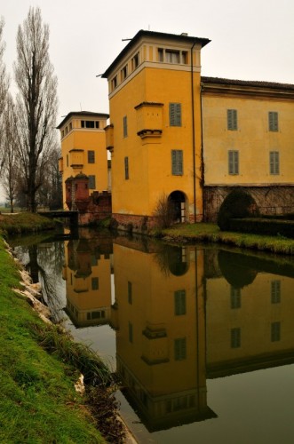 Torre de' Picenardi - Ingresso specchiato Torre de' Picenardi - Ingresso specchiato