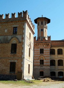 Castello Ceconi, una delle torri.