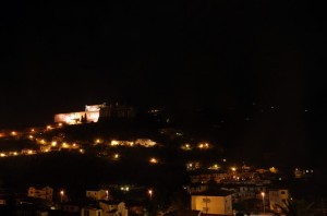 La notte è buia e gialla