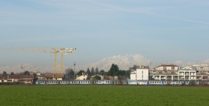 Villasanta nord/est con gru e monte rosa