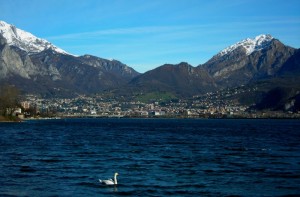 Panorama ampio di Lecco con le sue frazioni