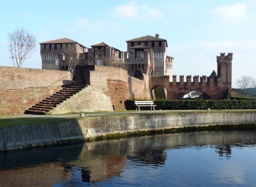 Soncino - Il naviglio mormora di storie lontane