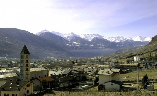 Villa di Tirano - Panorama di Villa di Tirano verso ovest Villa di Tirano - Panorama di Villa di Tirano verso ovest