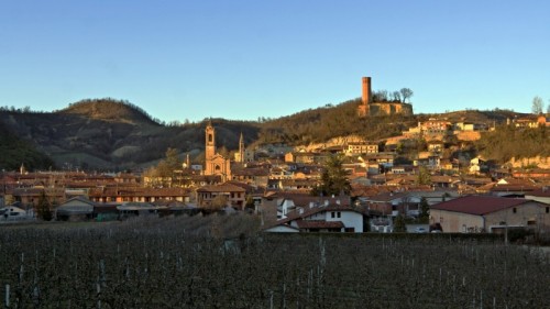 Corneliano d'Alba - Corneliano e la sua torre