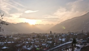 Aosta panoramica di sera