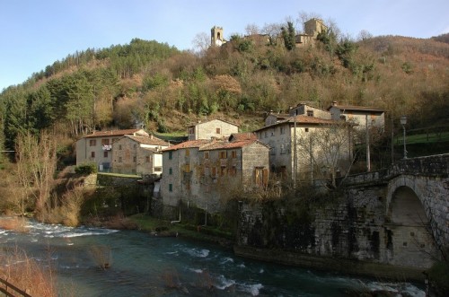 Castel San Niccolò - IL borgo del castello