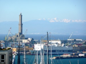 Genova il porto la Lanterna