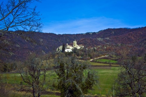 Mercatello sul Metauro - L'arrocato Castello della Pieve Mercatello sul Metauro - L'arrocato Castello della Pieve