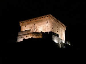 La rocca di Verres by night