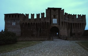 La Rocca Viscontea (Prima di essere illuminata)
