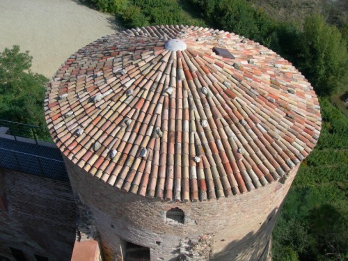 Brisighella - Il tetto del torrione