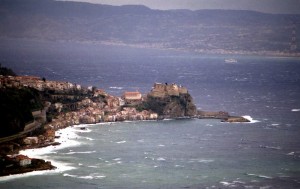 La furia del mare in un giorno d’inverno