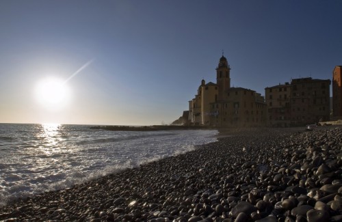 Camogli - " sulla spiaggia in controluce " Camogli - " sulla spiaggia in controluce "