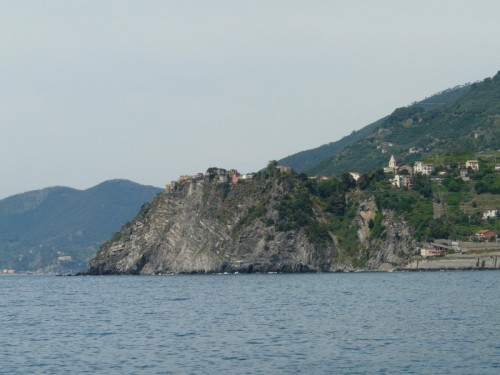 Vernazza - Panorama su Corniglia