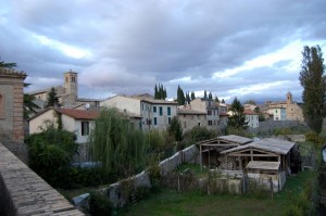 Bevagna, luci al tramonto