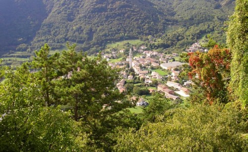 Follina - Sguardo verso il basso