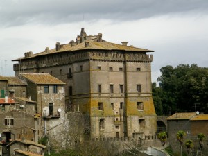 Il Castello tra le case