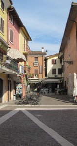 Bardolino, piazzetta Mazzini